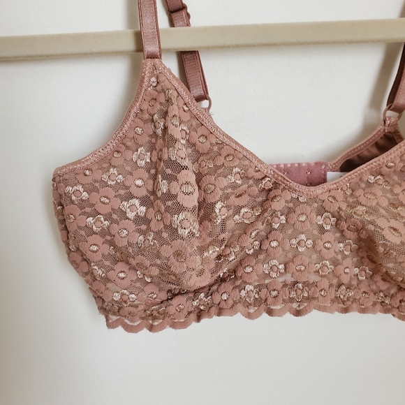 Olga Floral Lace Underwire Nude Neutral Beige Bra size 36B - Picture 3 of 8